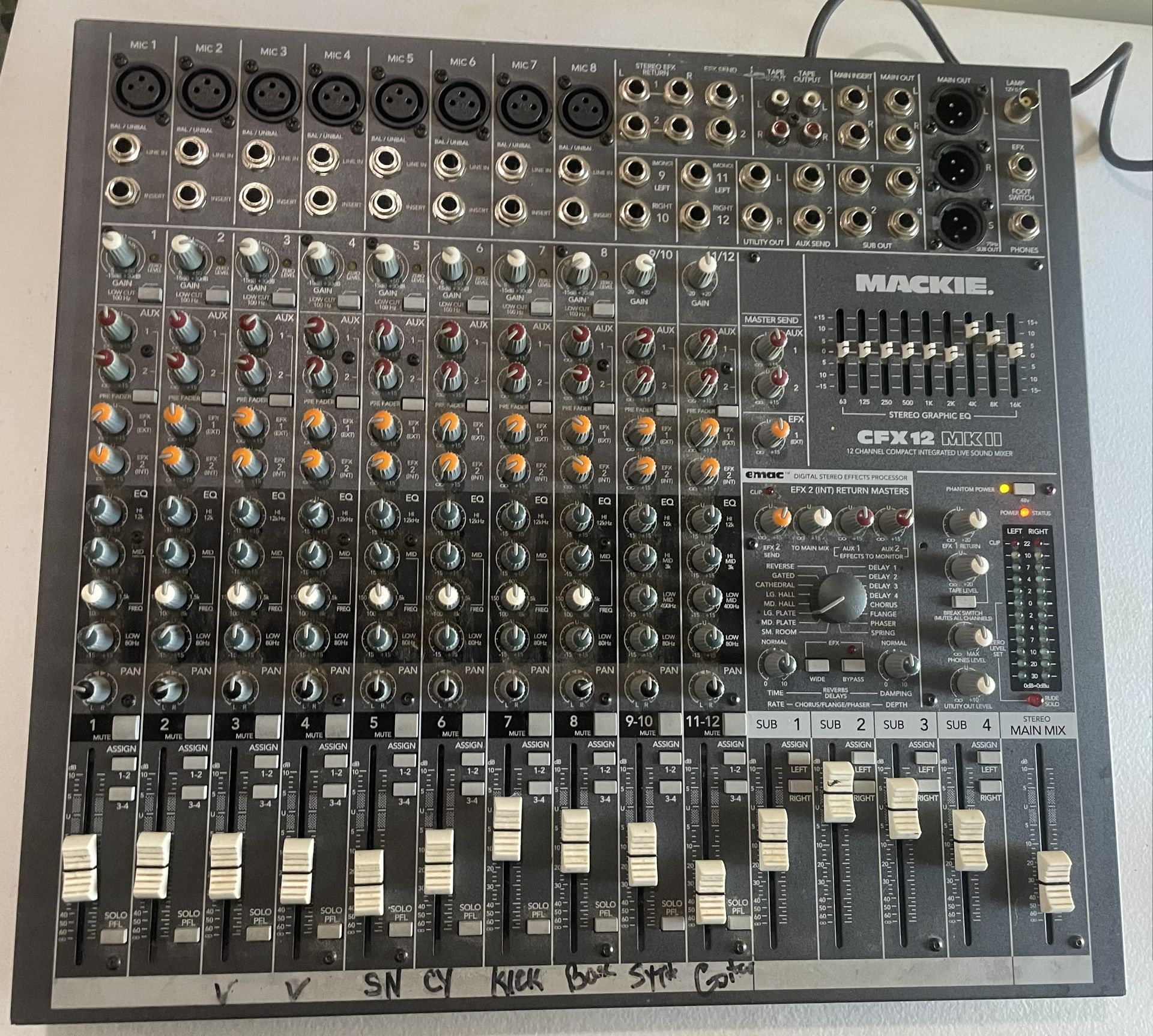 Mackie CFX12 MKII 12 Channel Compact Integrated Live Sound Mixer with Hard Case