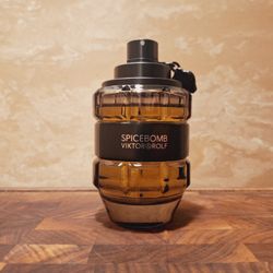 Viktor And Rolf Spicebomb 