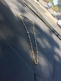 14 kilate gold chain
