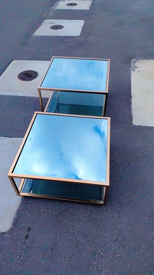 Night Table / Living Room Tables 