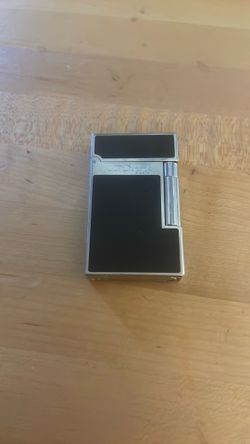 S.T. DuPont Amazing Condition Ligne 2 lighter