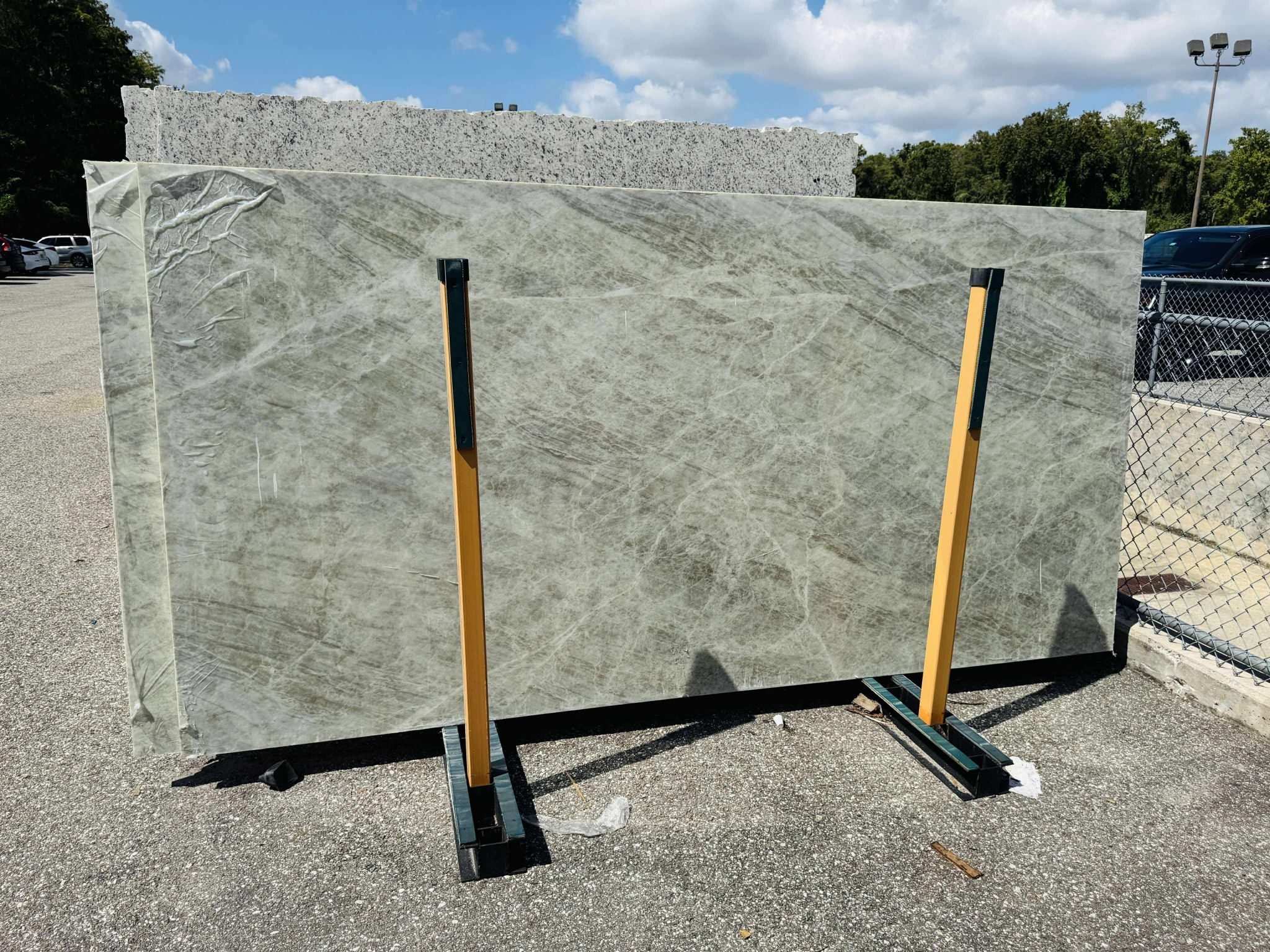 QUARTZ STONE SLABS JUMBO IN TAJ MAJAL 📏Each slabs cover 55.1 sq.ft, Thickness 3 cm 🔥Price $849 per Slab🔥