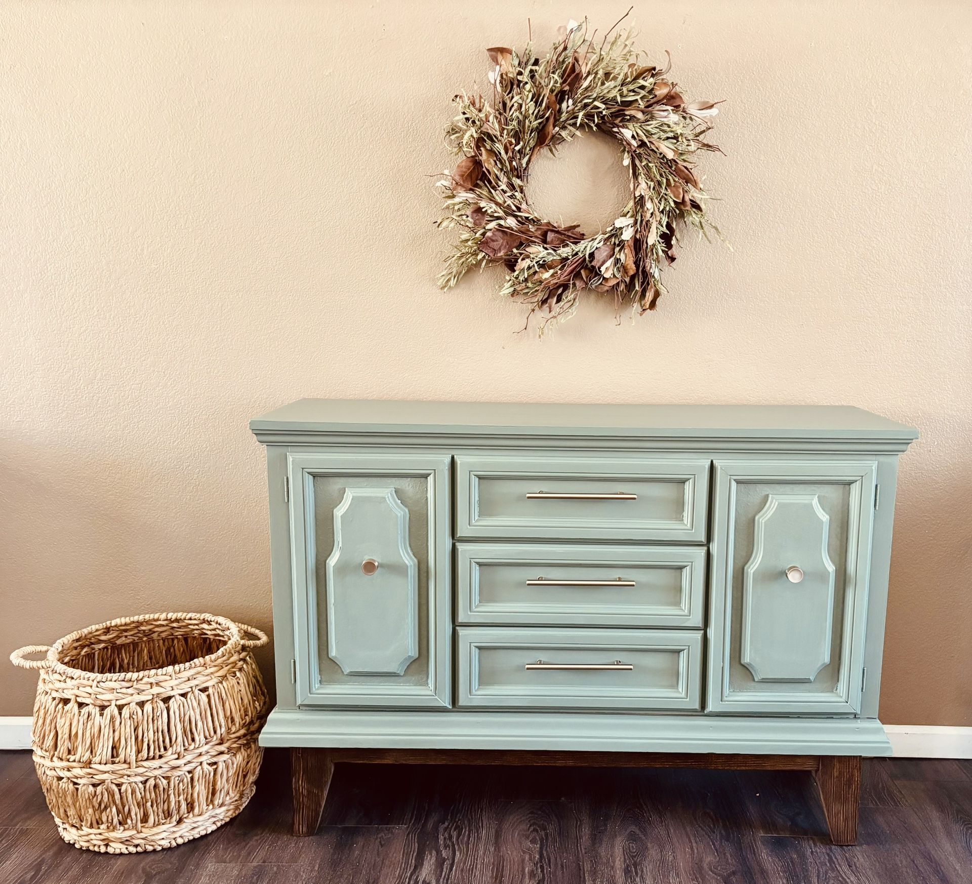 💚 green Buffet Olive Sage tv stand dresser entryway accent table console cabinet entrance hall boho mcm vintage