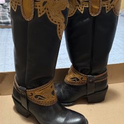 Black Stone Boots 