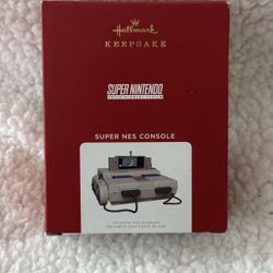 BRAND NEW. Hallmark SUPER NINTENDO NES CONSOLE ORNAMENT. 