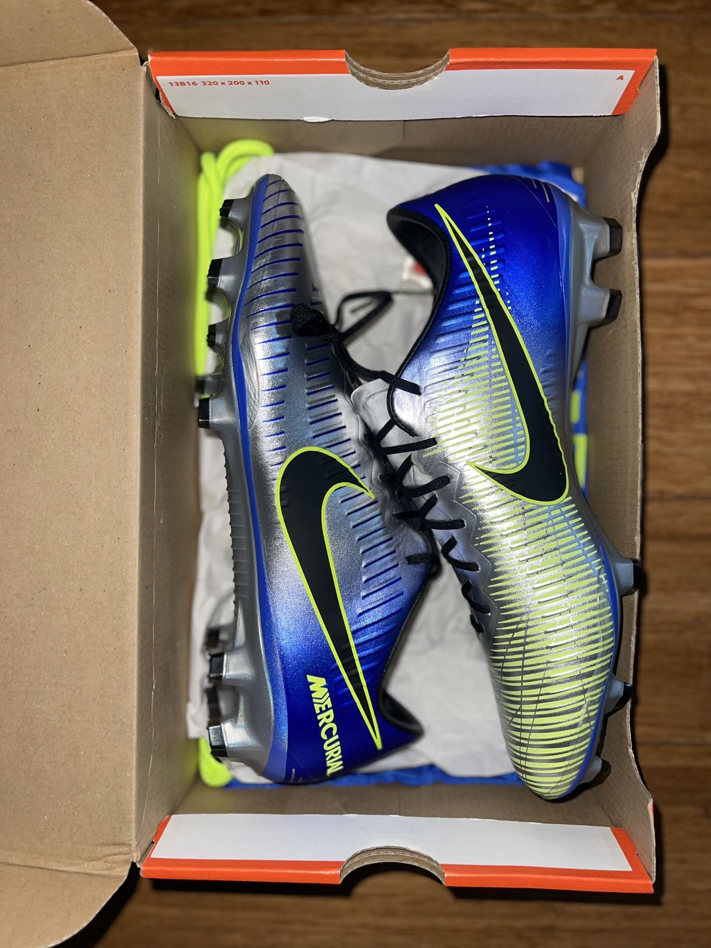 Nike Mercurial Vapor 11 
