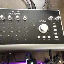 Audient id44 Mk1 And Evo16