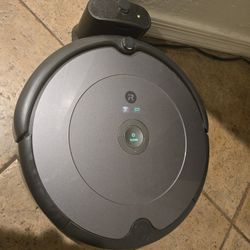 iRobot Roomba 676
