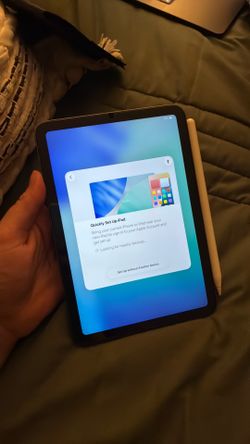 iPad mini 6 (2021) w/ Apple pen included