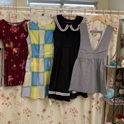 Dresses.     Sizes: 8.         $4.00 Each.  Chino, Ca