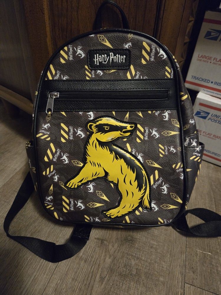 Loungefly Harry Potter Hufflepuff house pride Mini Backpack