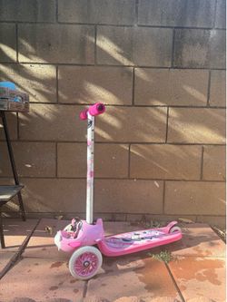 Pink Minnie Mouse Scooter