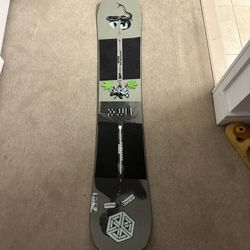 Burton Namedropper Snowboard for Sale in Bowling Green, NY - OfferUp