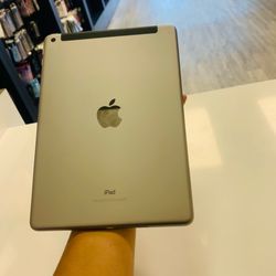 iPad 6th lte 32 Gb Wi-Fi