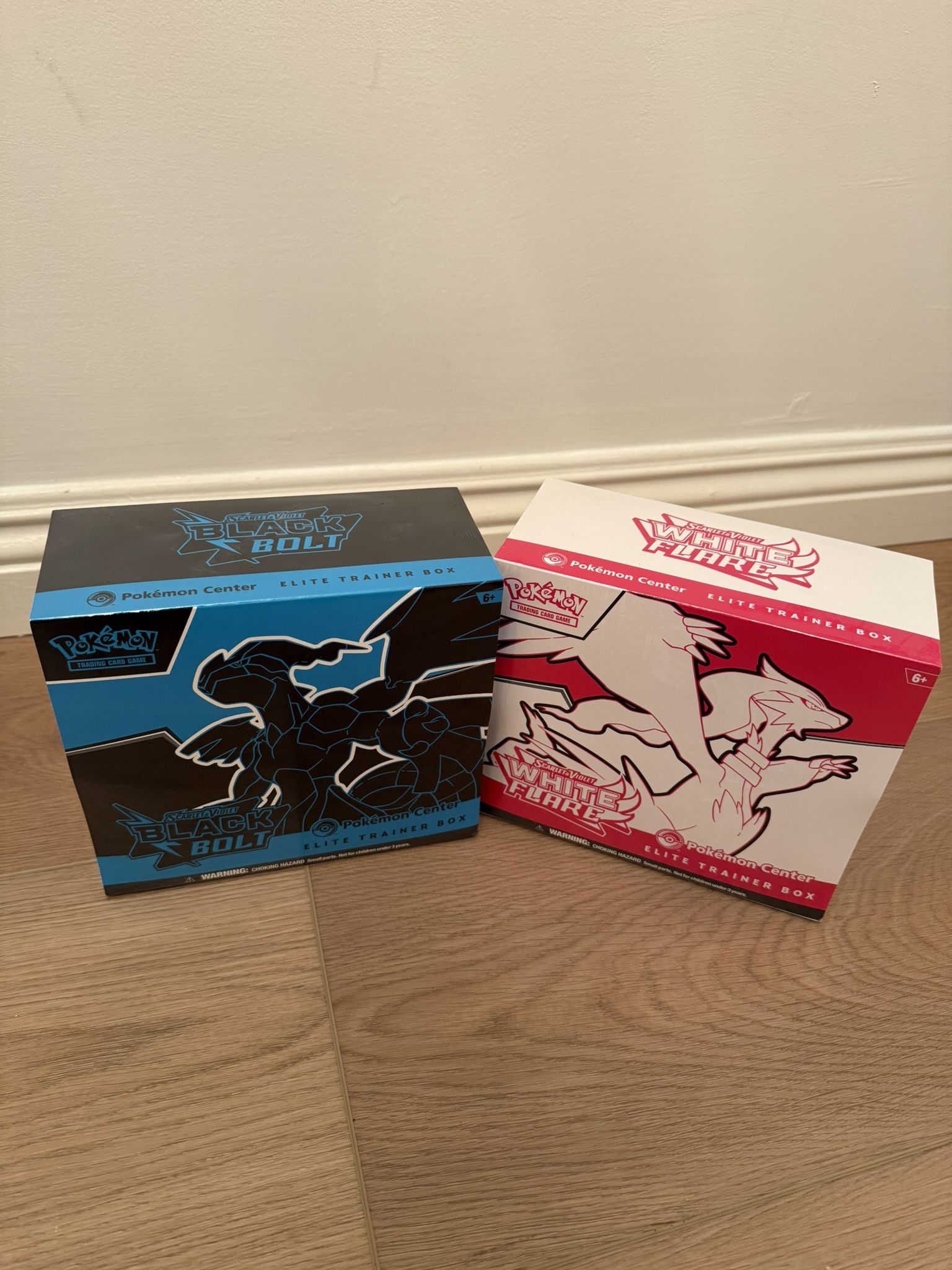 Pokémon Center Elite Trainer Box Black Bolt and White Flare