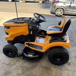 Cub Cadet XT1 Enduro LT 42 in. 547cc Engine with Intelli Power Hydrostatic Drive Gas Riding Lawn Tractor 