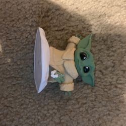 Star Wars Baby Yoda Collectible