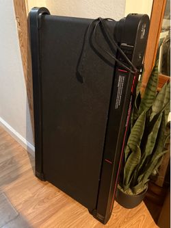 Compact walking/vibration pad