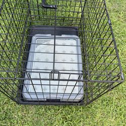 30" x 22" x 19", Collapsible Pet Crate, Wire w/ Training  Pad Holder