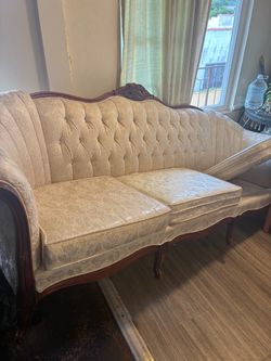 Victorian Style Tufted Sofa