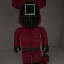 Squid Game Bearbrick 