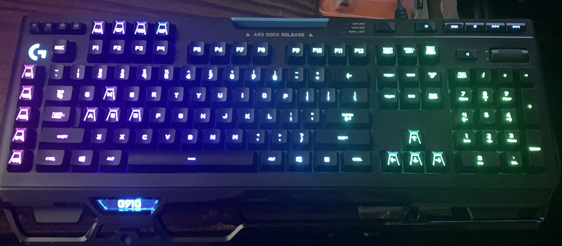 Logitech G910 Gaming Keyboard
