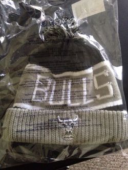 Chicago Bulls Beanie (Grey)