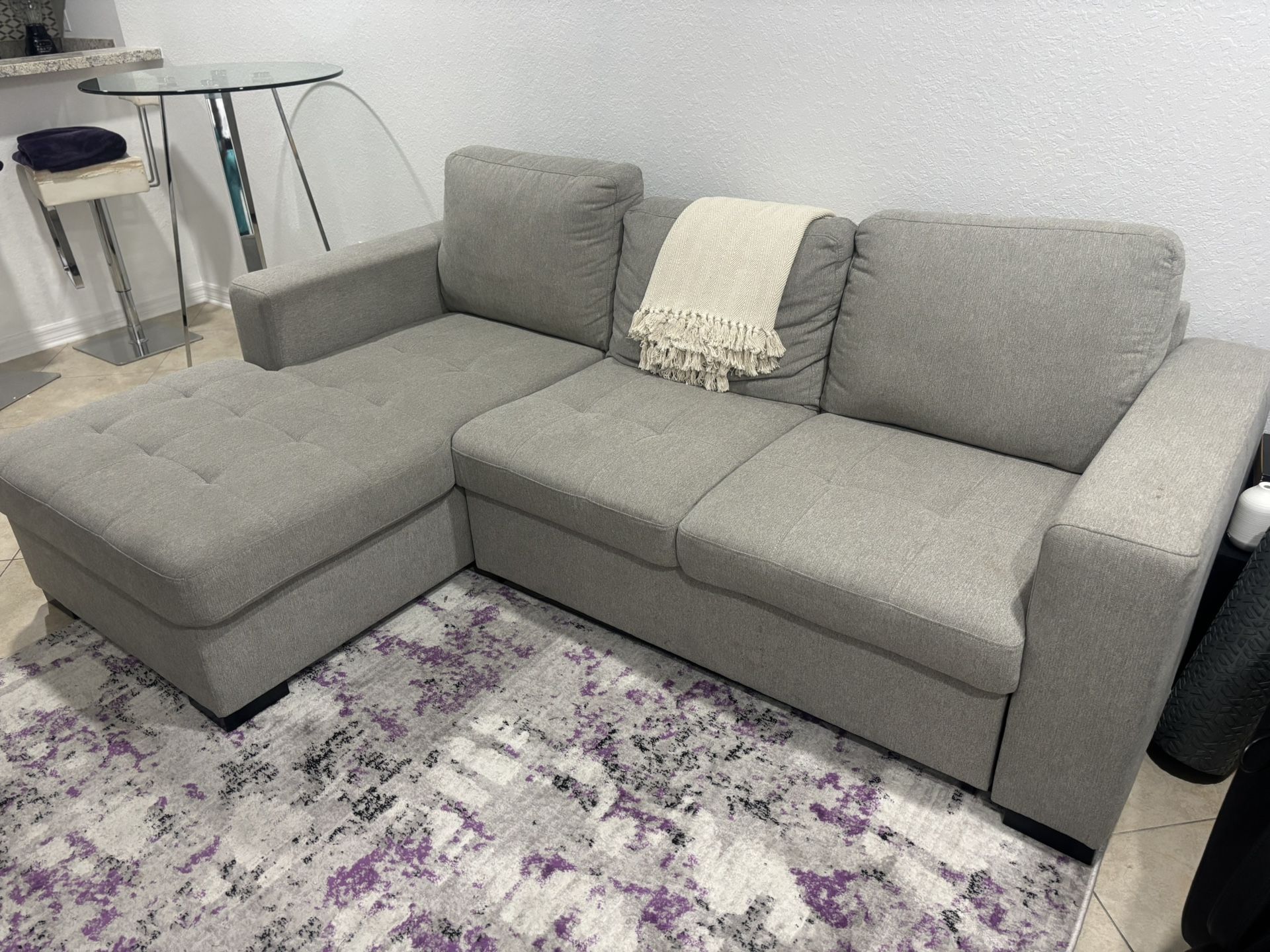 Gray Sleeper Sofa (like-new)