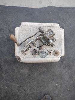 Russ Win Number Zero Hand Crank Antique Meat Grinder With Accessory Blades $40 Excellent Condition