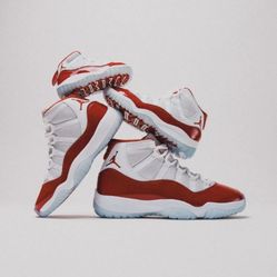 Air Jordan 11 Retro 'Varsity Red'  New 