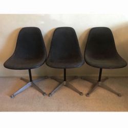 3 Vintage Antique MCM Mid Century Modern Black Herman Miller Eames Fiberglass Chairs Aluminum X Pedestal