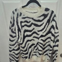 Womens Sweater!! 