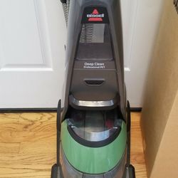 NEW cond BISSEL SWIVEL DEEP CLEANING SHAMPOO SYSTEM  , WITH ATTACHMENTS ACCESSORIES  , AMAZING SUCTION   , WORKS EXCELLENT  , IN THE BOX 