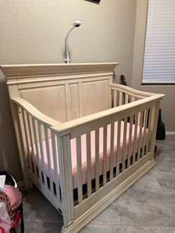 Wood Crib for Sale