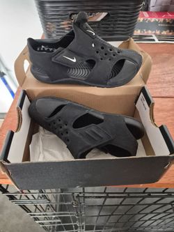 Kids Nike Sandals