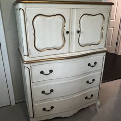 Antique 6- Drawer Dresser 