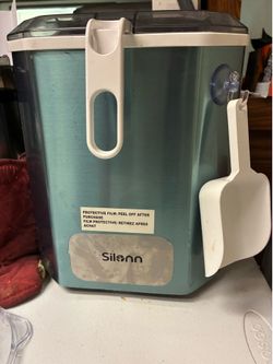 Like new Ice Maker