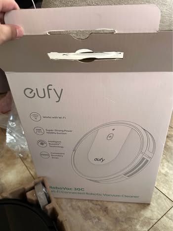 BRAND NEW Robo Vac 30C