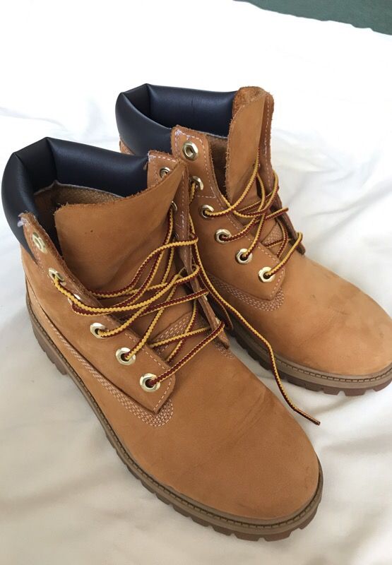 Timberland Boots (Size 5)