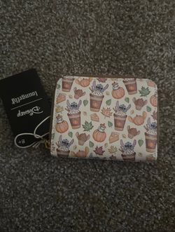 Soft tag lounge fly stitch wallet