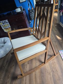 Solid Wood Rocking Chair 