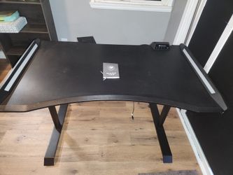 Gaming table