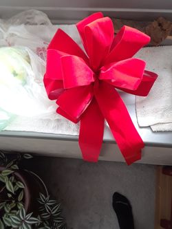 Holiday Red Bow Decorations