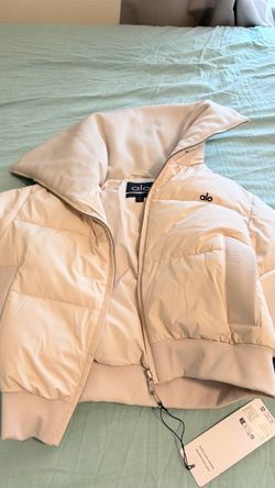Alo Yoga Puffer Jacket with Tags