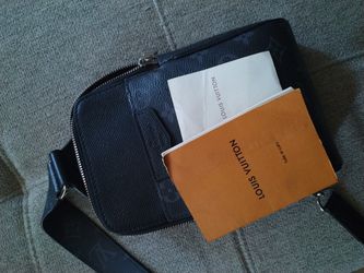 Louis Vuitton Slingshot Bag for Sale in El Monte, CA - OfferUp