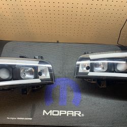 06-10 Dodge Charger One Piece Headlight’s 