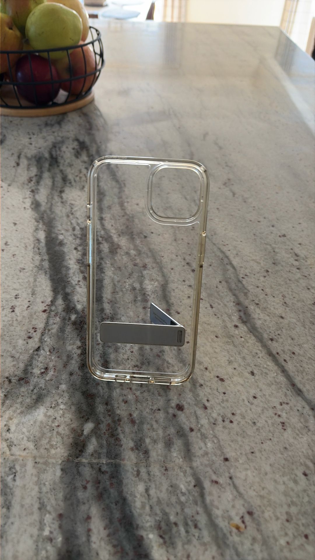 Iphone 14 Cover Spigen With Stand