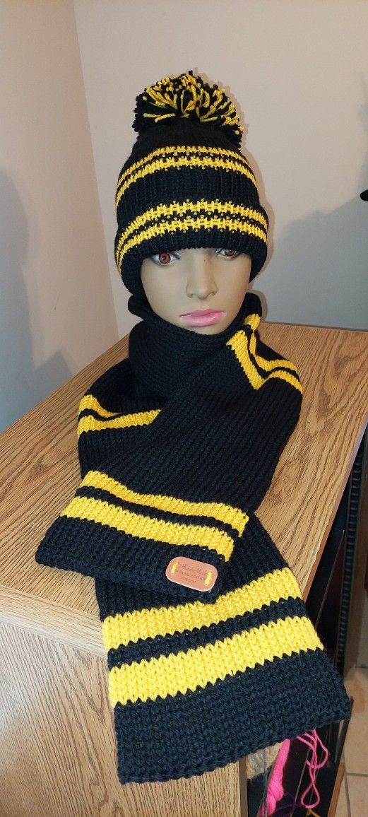 Knitting  Hat and Scarf 