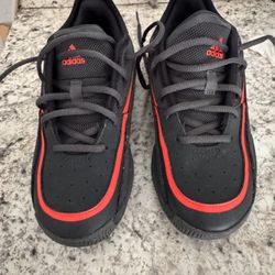 Boys Adidas Sneakers 