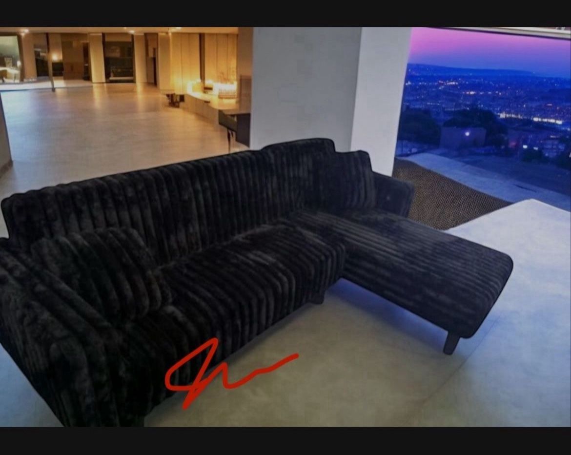 New! Super Comfy Sofa With QUEEN SLEEPER!